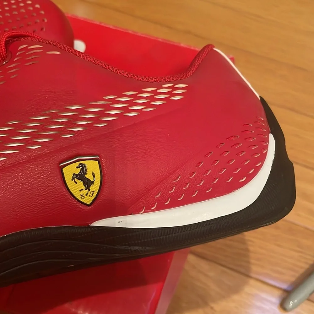 Men’s Puma Red Ferrari sneakers - Picture 4 of 9